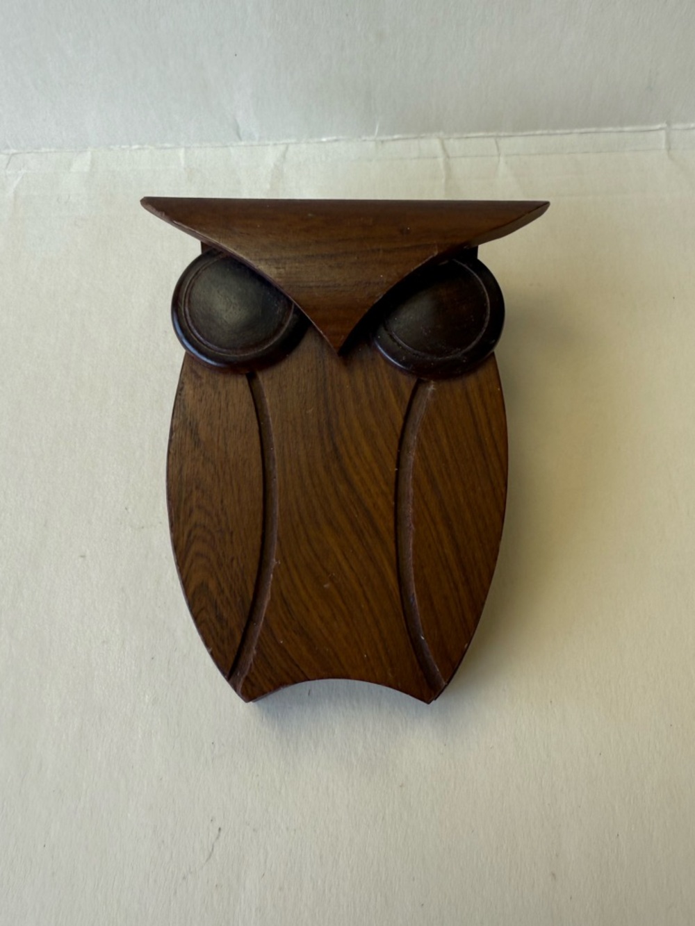 Vintage Artecma Vintage MCM Dual Tone Wooden Owl Paper Clip Holder.